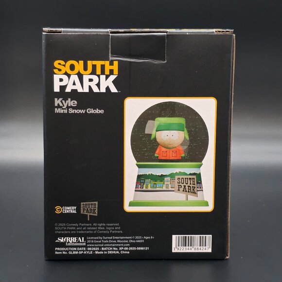South Park Mini Snow Globe - Kyle - Picture 4 of 8